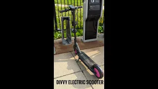 Divvy Electric Scooter in Chicago! ⚡ #shorts #chicago #electricscooter #divvy