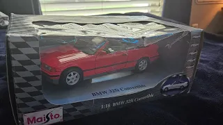 Maisto 1/18 bmw 325i convertible ( with the working top) unboxing!!!