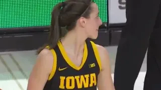 Last two minutes of Iowa vs Maryland