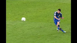 Lionel Messi 1 in a Billion Dribbling. Crazy Dribbling Leonal Messi.