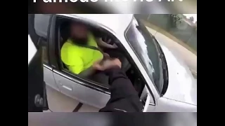 How the police catching people on the mobile phone while driving