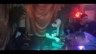 ACID TECHNO LEGEND CHRIS LIBERATOR