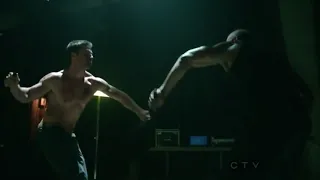 Oliver Queen Training Diggle - the arrow