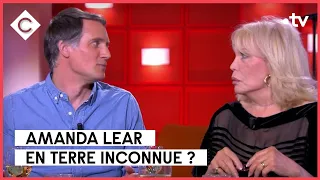 Amanda Lear et Raphaël De Casabianca - C à vous - 06/06/2023