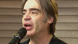 Crash Test Dummies performs "MMM MMM MMM MMM"