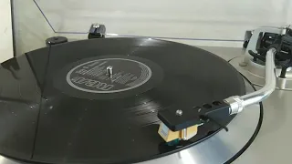 Technics SL-1301 with Technics 270C видео работоспособности