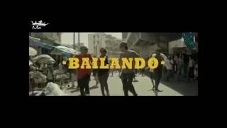 "مترجمة عربي -Enrique Iglesias  -Bailando "