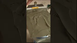 Как правильно наносить плиточный клей на плитку или на стены