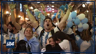 Argentinian fans go crazy after World Cup victory