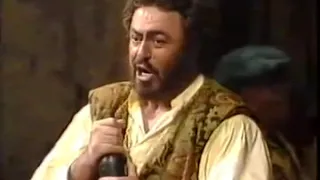 Voglio dire lo stupendo (L' elisir d' amore) - Luciano Pavarotti & Giuseppe Taddei