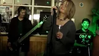 Skewwhiff - Hanging Around (The Stranglers cover) (live at The Lamb & Flag, Worcester - 21/11/14)