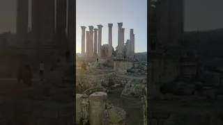 Римський Джераш в Йорданії в останніх промінцях сонця