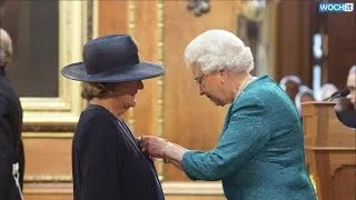 Maggie Smith, Downton Abbey Star, 79, Honored By Queen Elizabeth II