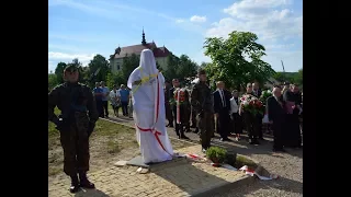 Pomnik płk.  Kuklińskiego odsłonięty w Morawicy k/Krakowa