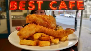BEST CAFE in New Zealand - BEST FISH AND CHIPS at Dunedin institution | New Zealand food tour