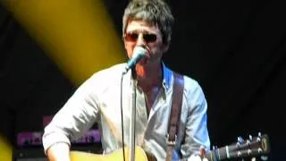 Noel Gallagher's high flying birds @ V FESTIVAL 2012 - Chelmsford || If i had a gun