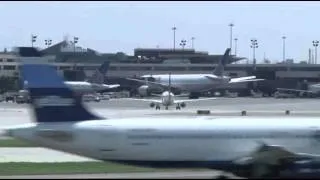 NTSB Leads Investigation on Near Miss at Airport