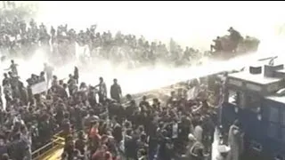 Delhi gang-rape: water cannons, lathicharge as protests intensify