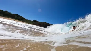 BODY SURFERS charge GNARLY Shorebreak in Sydney!!