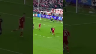 Classic Müller against Barcelona… 🤣😂