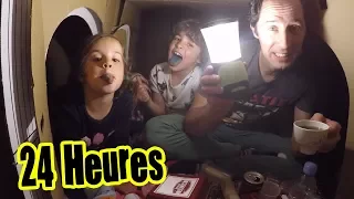 24 HEURES dans LA MAISON EN CARTON du JARDIN de LA FAMILLE DÉMO JOUETS - 24 HOUR FORT BOX CHALLENGE