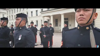 QOGLR Public Duty 2019 I Changing of the Guards at Buckingham Palace  and St.James Palace, London