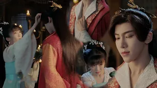 Cinderella accidentally touched prince's chest,he can't hide his desire,blushed instantly