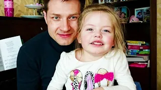 «Тёща нас поссорила»: Максим Бобков заявил, что жена прячет дочь : не видел пять месяцев!