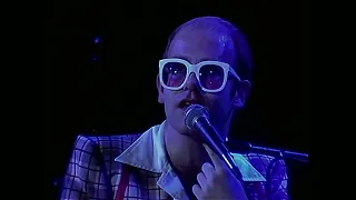 Elton John - Live in Edinburgh , Scotland , 1976 . 720p HD