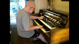 Mike Reed plays "Peg, o' my Heart" on the Hammond Organ