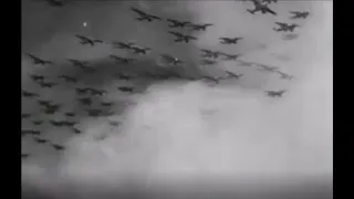 Air Raid Scene from HG Wells' "Things To Come" (1936)