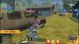 EL GATO MITANDO NA FINAL DA PRO LEAGUE E ELIMINA 2 SQUADS COM LANÇA GRANADA! FREE FIRE.