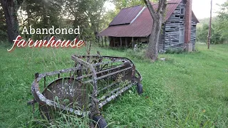 ABANDONED Old Log Cabin / 1800s ~ Electricity ~ Original Milking Barn & Log Shed/ Outhouse / 1st Gen