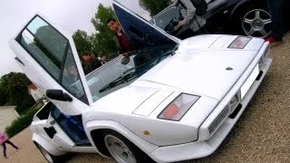 Lamborghini Countach - start-up, revs, loud acceleration