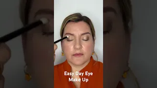 Easy Day Eye Make Up