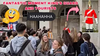Lovely Tourists Make This Royal Guard Smile Then Everyone Gave Him an Applause!