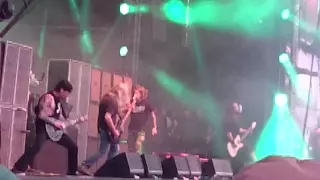 Lamb of God perform Desolation/Ghost Walking at Download festival 2015
