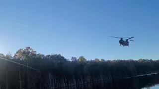 CH47 CHINOOK ARMY HELICOPTER FLYOVER