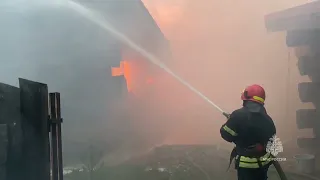 Для тушения пожара в деревне под Тверью использовали вертолет