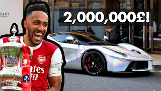 ARSENAL footballer Aubameyang driving his 2,000,000£ LaFerrari in London!