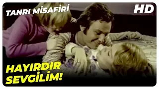 Tanrı Misafiri - Pınar, Paranoyak Oldu! | Ömer Dönmez, Hülya Koçyiğit Türk Filmi