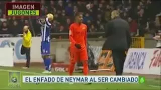 Neymar fica irritado ao ser substituido no jogo contra o La Coruña