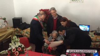 100 anni di nonna Nina Sciacca Forza d'Agrò