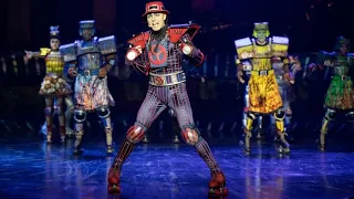 Wide Smile, High Style (Starlight Express) 2018 English edit