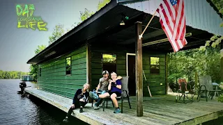 Houseboat Fun - Catching LOADS of Fish from the Porch!