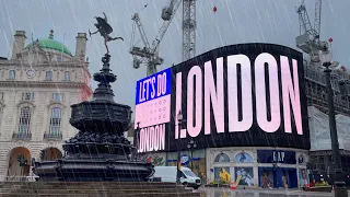 Rainy Saturday Morning London Walk ☔️ Chinatown to Piccadilly Lights [4K HDR]
