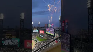 Chicago whitesox home run fireworks 💥