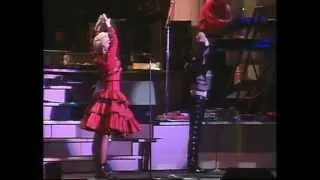 15. La Isla Bonita - Madonna - Who's That Girl Tour - Live In Japan