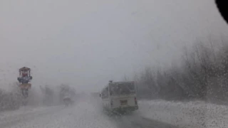 "Rusya`da Kar fırtınası"  (Yolda buz var)
