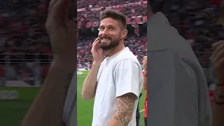 Giroud's reaction speaks volumes 😅🔊 #shorts